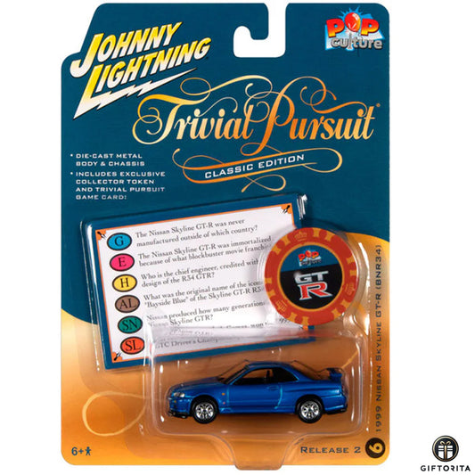 Johnny Lightning 1:64 Die Cast – POP Culture – 1999 Nissan Skyline GT-R BNR34 Blue Trivial Pursuit Classic Edition