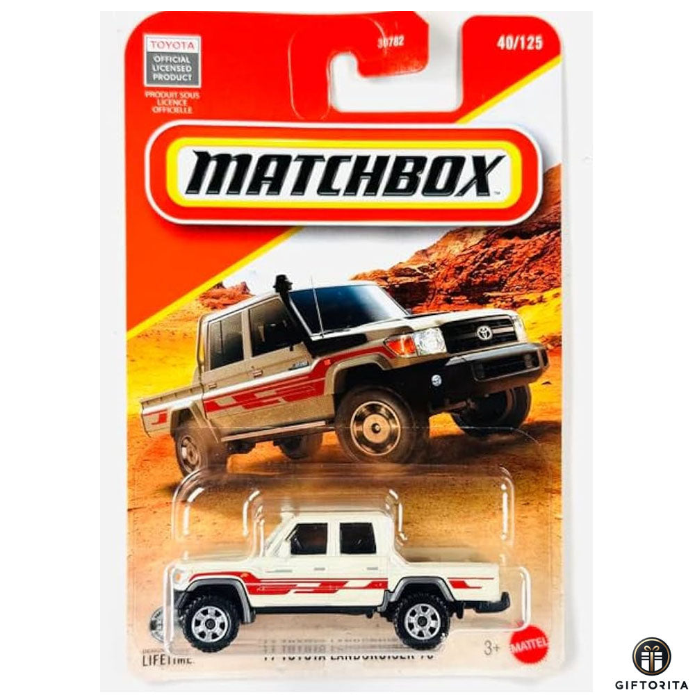 Matchbox Regular Card (P00015) - 17 Toyota Landcruiser 78 - 40/125 - White