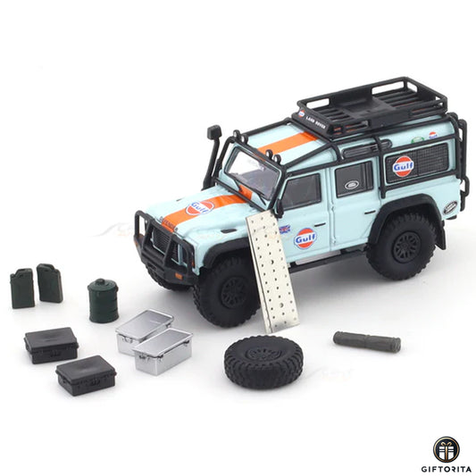 MASTER 1:64 Die Cast (P00078) - Land Rover Defender 110 Gulf with Luggage