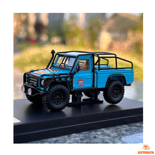 MASTER 1:64 Die Cast (P00078) – Land Rover Defender 110 Pickup Gulf – blue