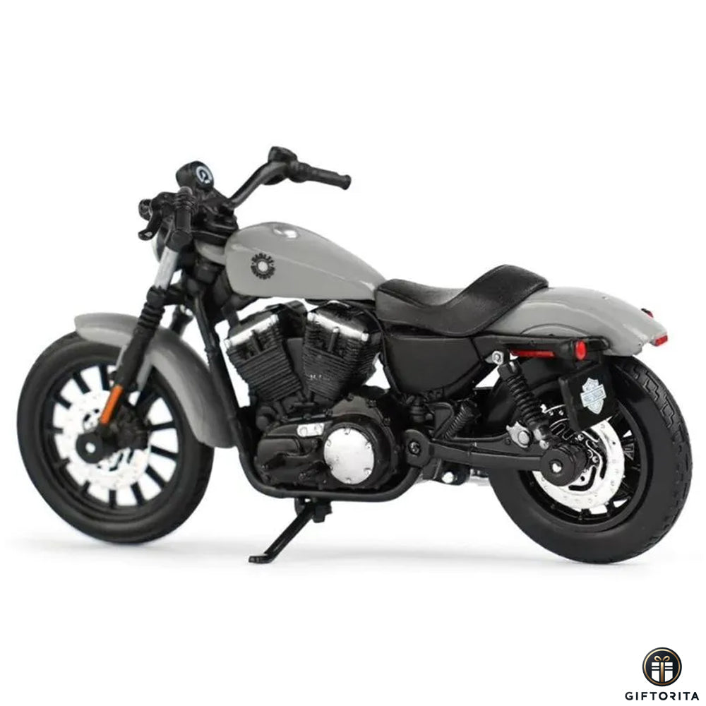 Die Cast 1:18 - Motor Harley-Davidson Cycles - Maisto 2022 Sportster Iron 883