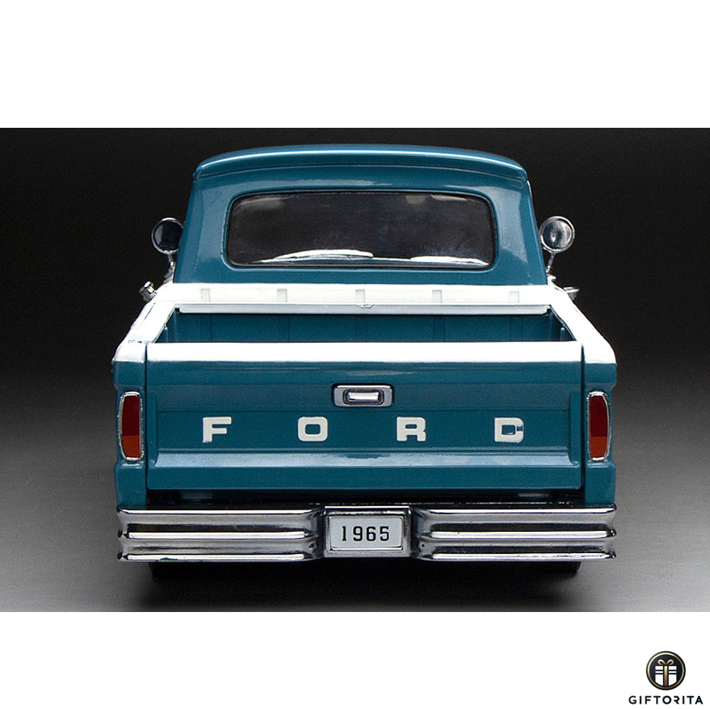 Die Cast 1:18 - Sunstar - 1965 Ford F-100 Custom Cab Pickup  (P01672)