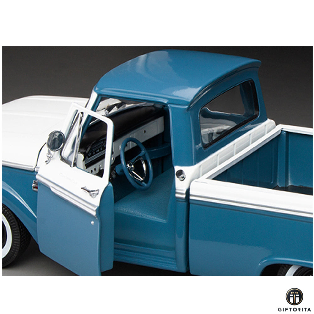 Die Cast 1:18 - Sunstar - 1965 Ford F-100 Custom Cab Pickup  (P01672)